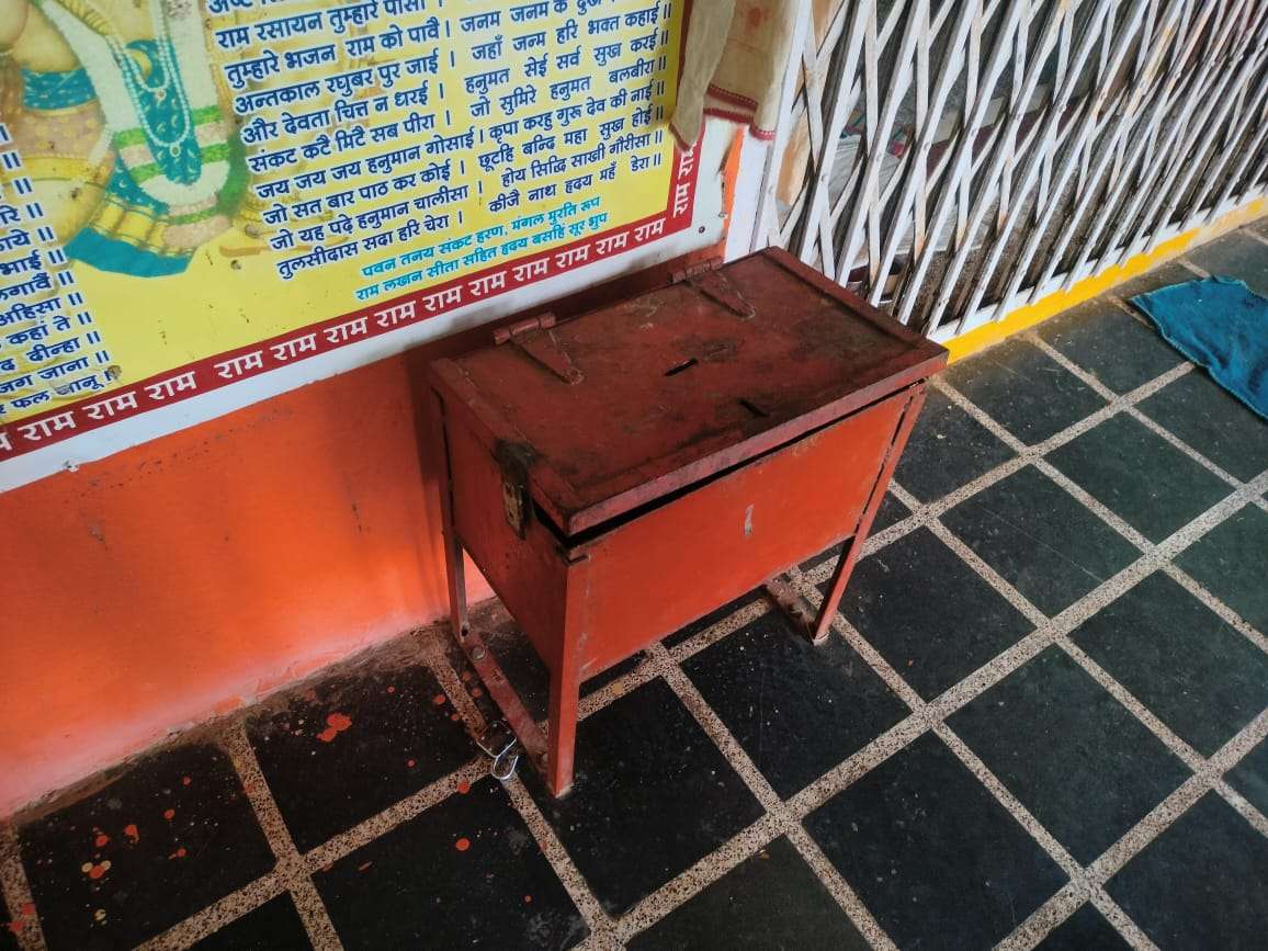 गंगापुर मिल के बालाजी मंदिर पर चोरों ने दान पत्र तोड़ा, भगवान के हाथ में पैर के कड़े चुरा कर ले गए