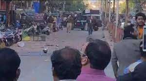 जयपुर में कहासुनी के बाद दो पक्षों में जमकर पत्थरबाजी, मौके पर पुलिस बल तैनात