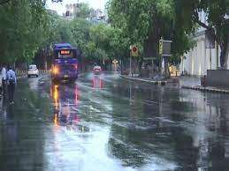 दिल्ली-एनसीआर में झमाझम बारिश जानें- कब होगी मानसून की वापसी
